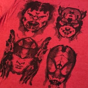 Marvel shirt (L) Hulk/Thor/Spider-Man/Cpt America